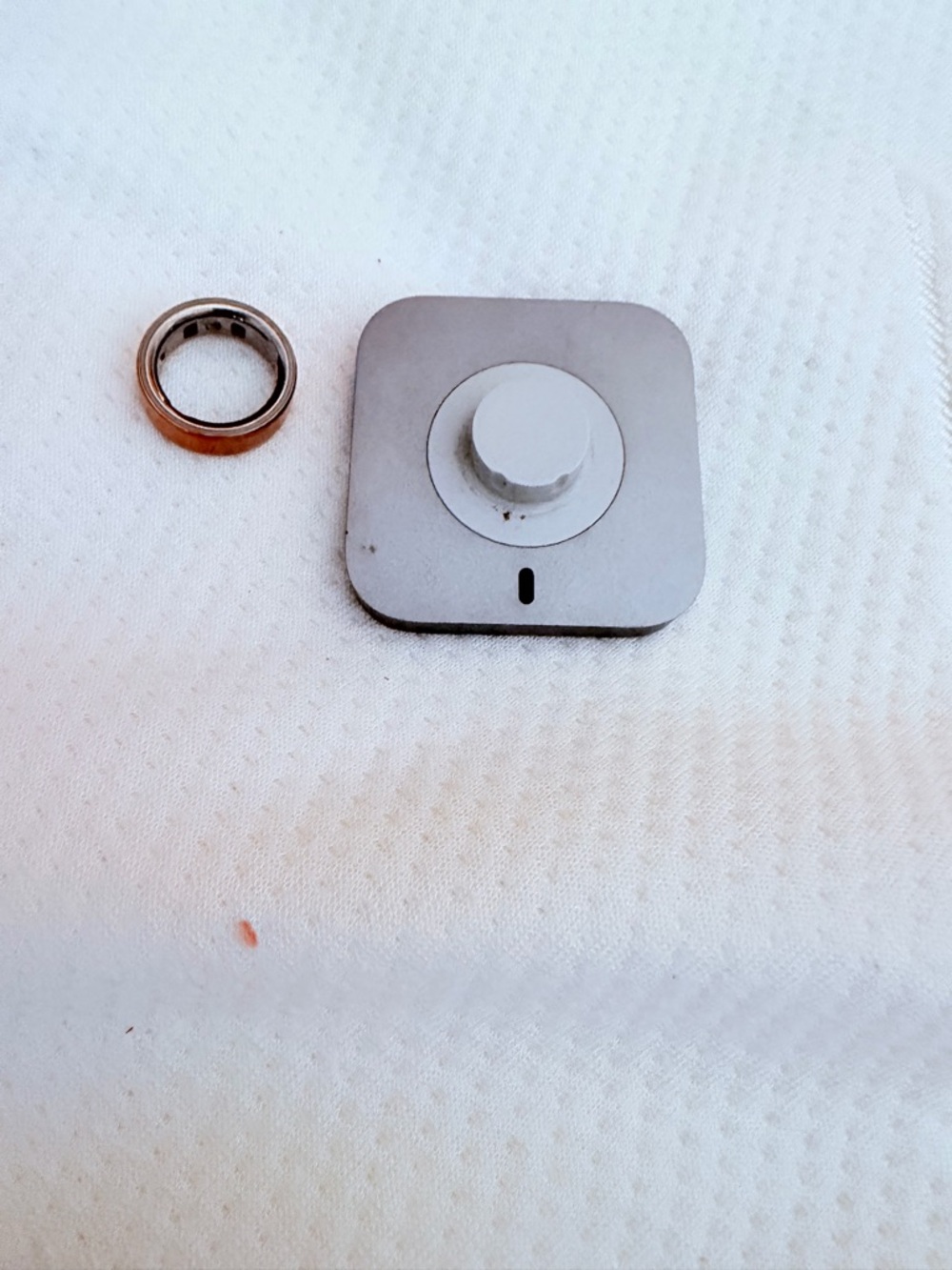 Oura Ring Gen 4 Size 6 Rose Gold + Charger | Pre-Owned